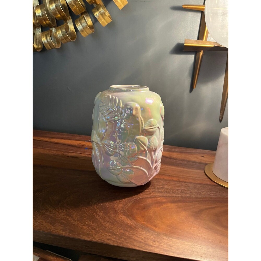 Vintage anthropologie Aurora Borealis White Ceramic Owl Vase Raised Relief - Picture 4 of 8
